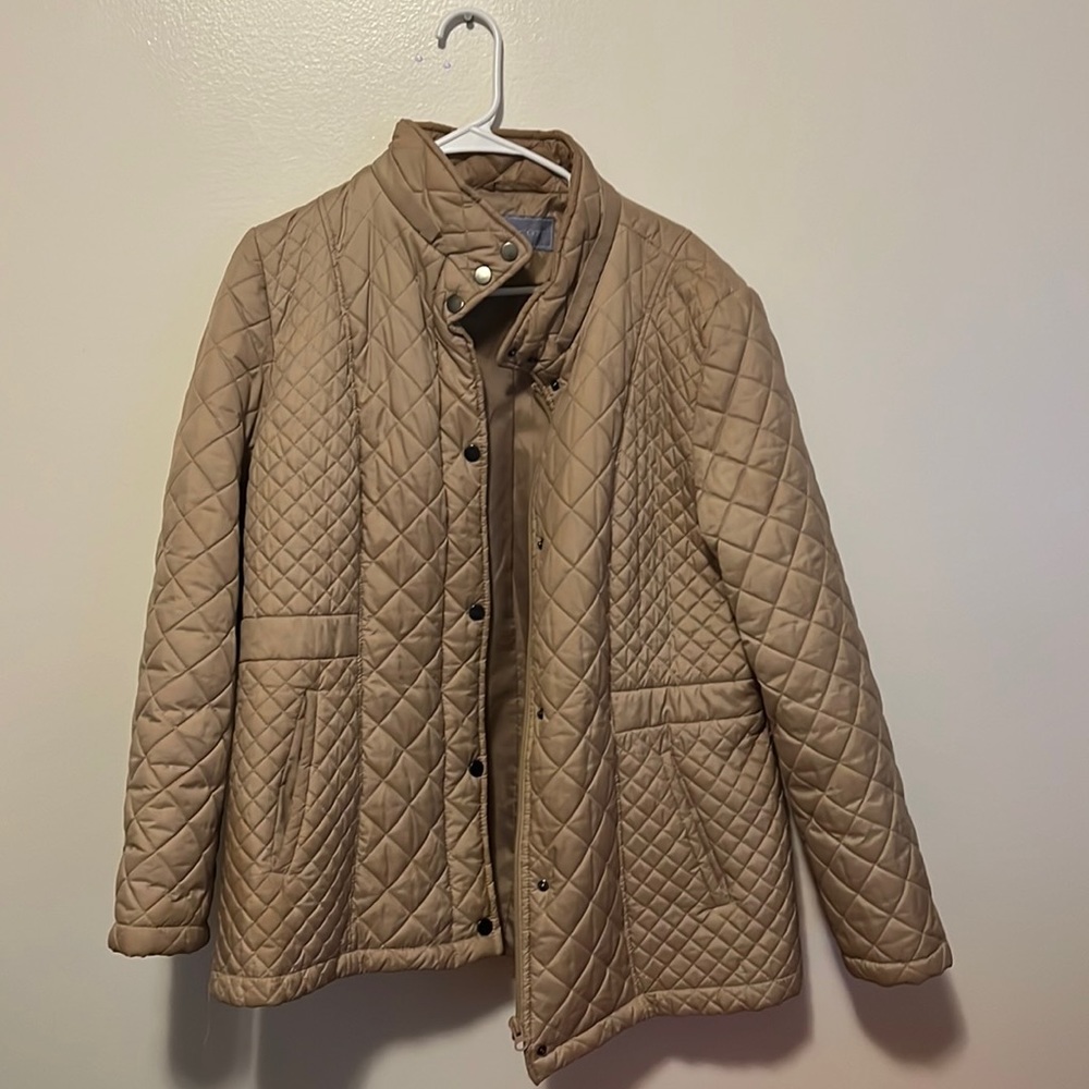 Laura Scott tan puffer jacket